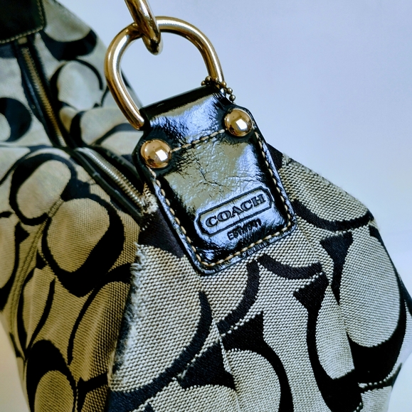 Coach Signature Women's Shoulder Bag - Picture 8 of 13